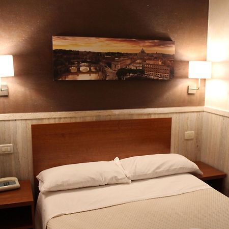Hotel Pyramid Roma Eksteriør bilde