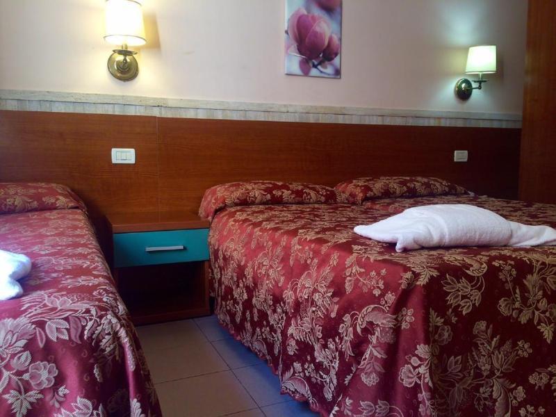 Hotel Pyramid Roma Eksteriør bilde